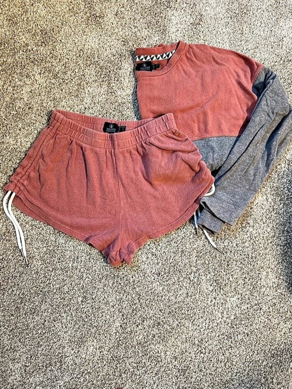 Volcom Lived In Lounge Collection Set Pink & Gray Size Small/X-Small